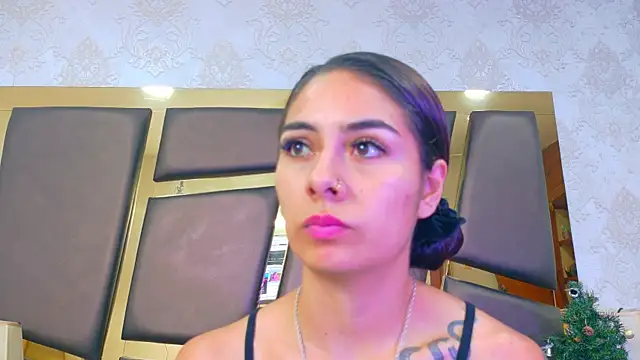 NicoleEsposito's cam snapshot