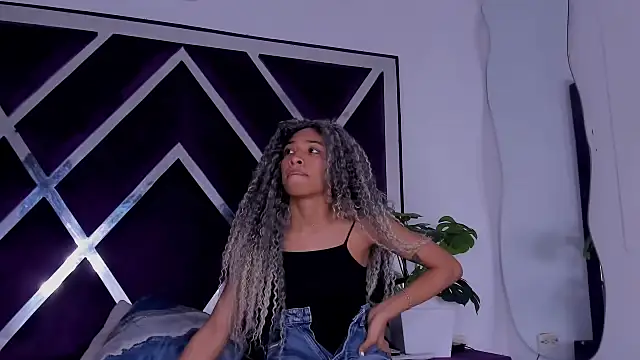 angelkyraasm's cam snapshot