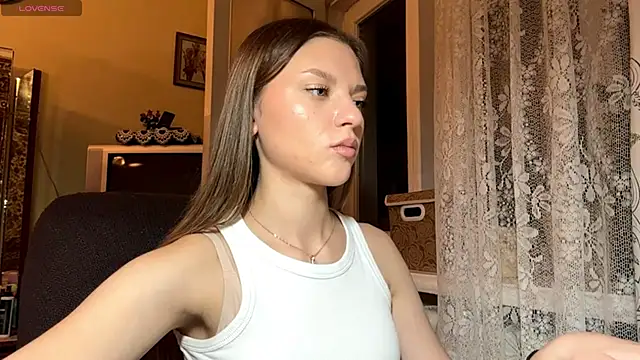 EnergeticMona's cam snapshot