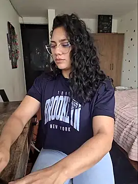 Thaliacooper_'s cam snapshot