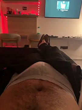 2HARDKURT live sex cam