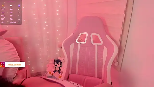 Alice_winter_'s cam snapshot