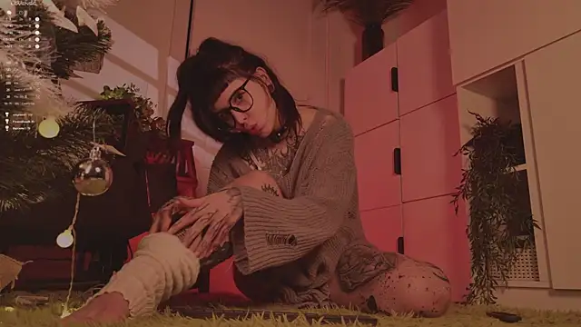 MichaellaMoon's cam snapshot