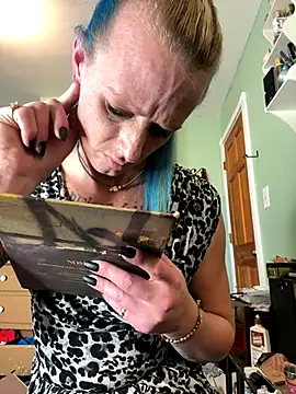 Cutetrans90 live sex cam