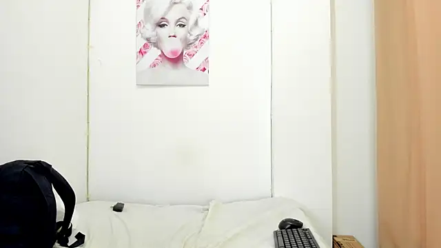 rouse_red's cam snapshot