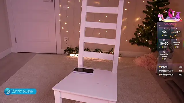 Miablueye live sex cam