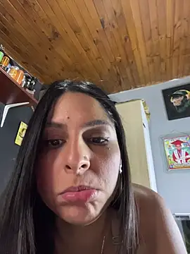 charlotte_stevenss_'s cam snapshot