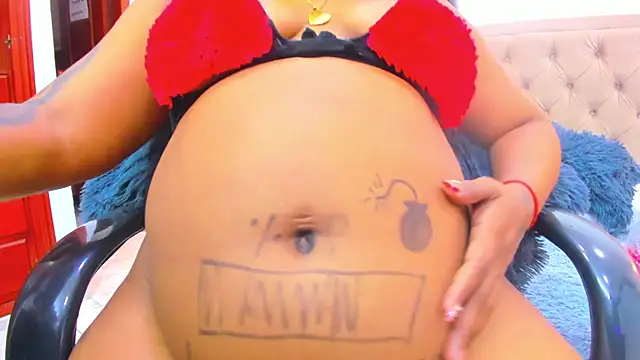 emma_purple_'s cam snapshot