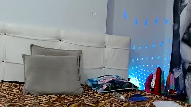 ChocolateDARK_'s cam snapshot