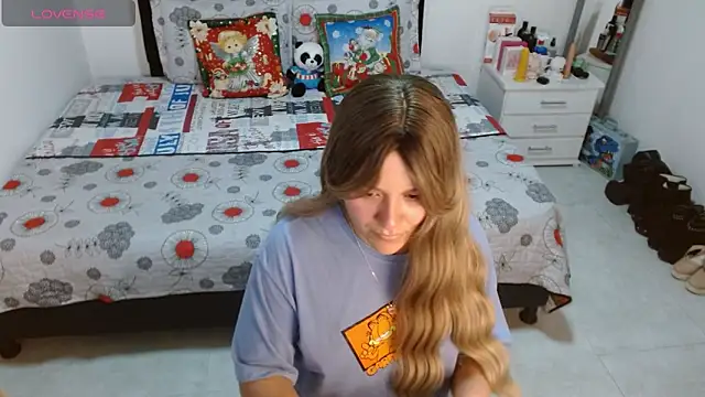 soniafuckboobs's cam snapshot