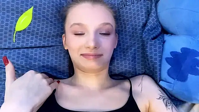 Cleonoth2o's cam snapshot