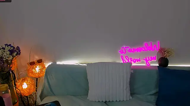 sindy_chiks1 live sex cam