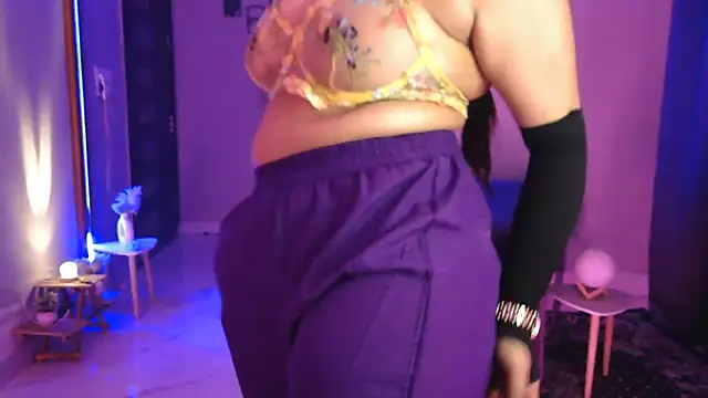 Mitikaa live sex cam