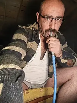 masculine_bear_daddy live sex cam