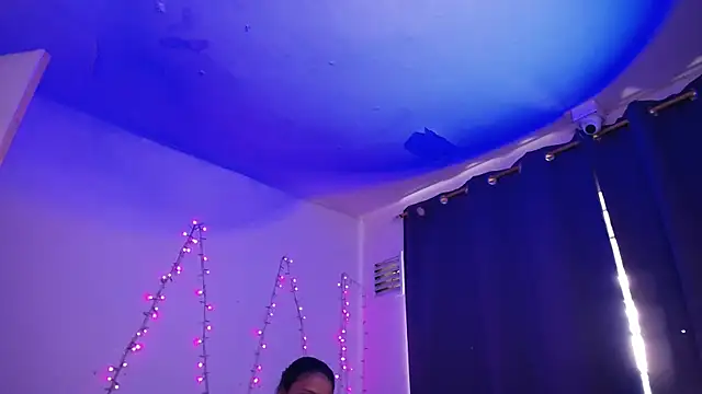 Nicol_Love0's cam snapshot