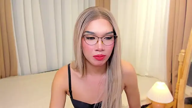 MaxCollins's cam snapshot