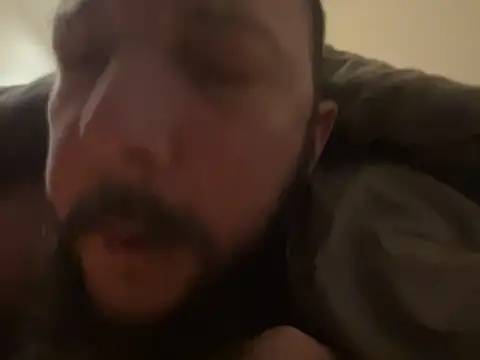 AZOPMOB18999's cam snapshot