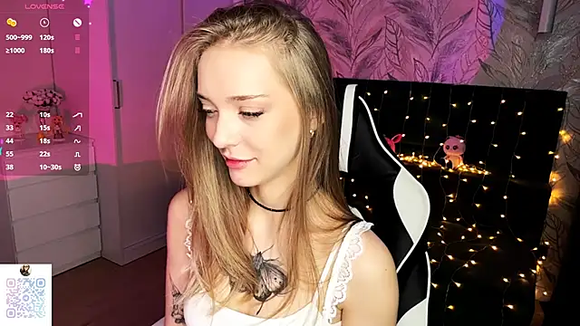 EvaPeace's cam snapshot