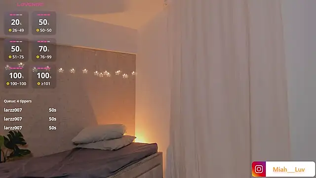 miah_luv's cam snapshot