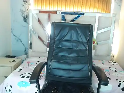 scarlethoneycf's cam snapshot