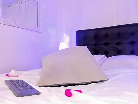 emma_martiin's cam snapshot