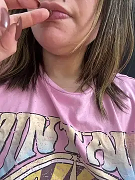 Zyrella live sex cam