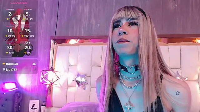 Foxxy_Doll live sex cam