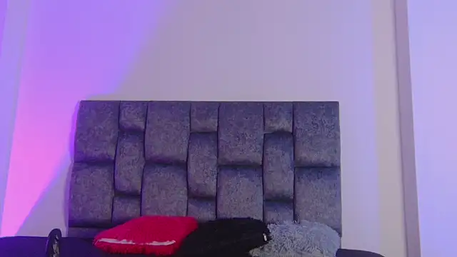 kittymonroe1's cam snapshot