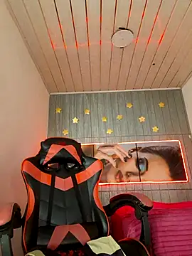 susan_mooree's cam snapshot