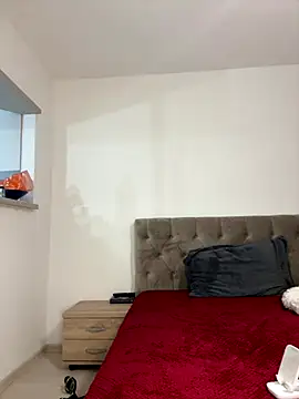 IrisBlues live sex cam