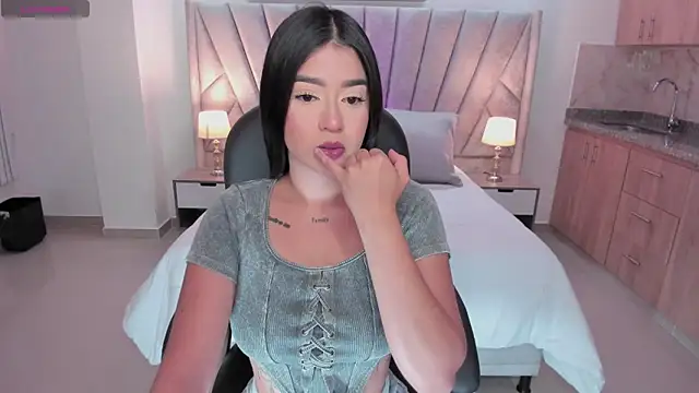 amelie_jhons's cam snapshot