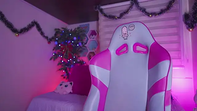 Rebecah_1's cam snapshot