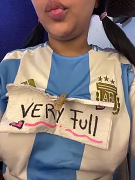 Brunette_Dirty_0limits's cam snapshot