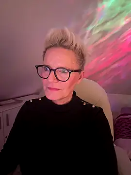 German_Milf live sex cam