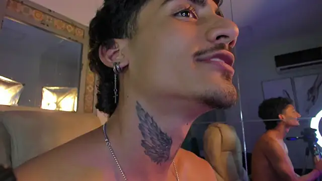 Mr_Strike live sex cam