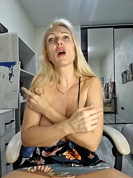 Monna live sex cam