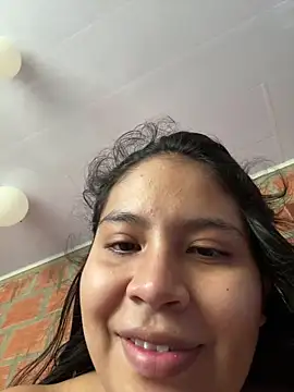 moncerrat_luna's cam snapshot