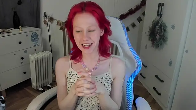 Silly__Milly's cam snapshot