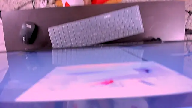 Eva_toples1990's cam snapshot