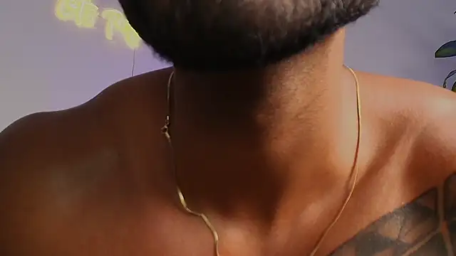 LiamGarcia1 live sex cam