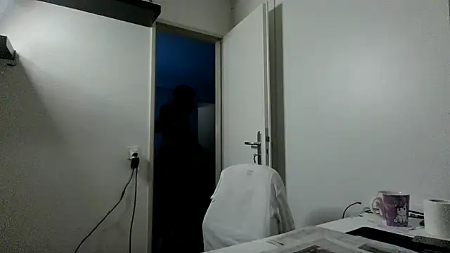 alpha-hunk live sex cam