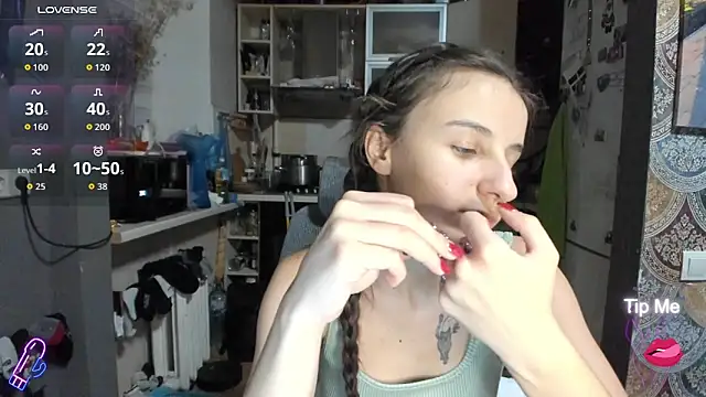 _Nika_Kik live sex cam