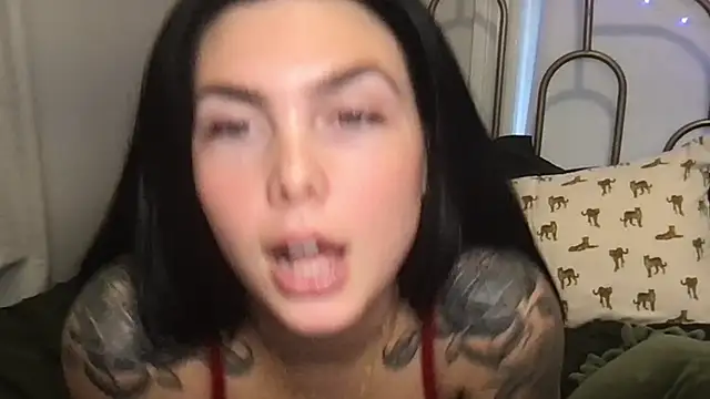 stacywithu's cam snapshot