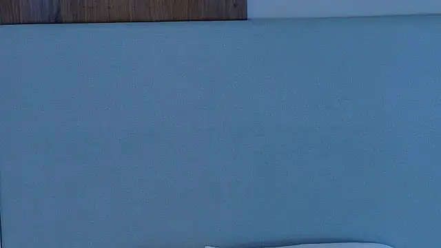 MiaOconner live sex cam