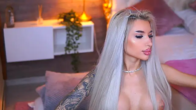 Juicy_Jessye live sex cam