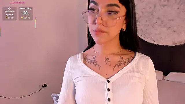 RoseCassie live sex cam