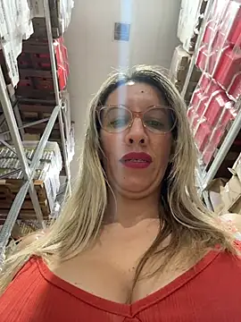 Gatitacarlita live sex cam