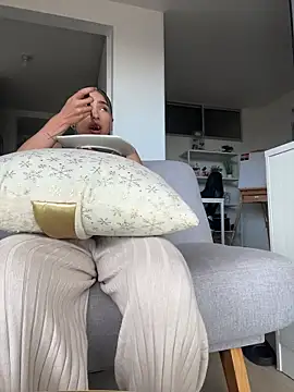 Ameellie's cam snapshot