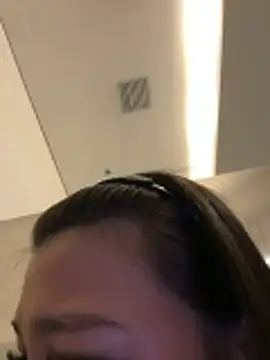 Alyshanon18 live sex cam