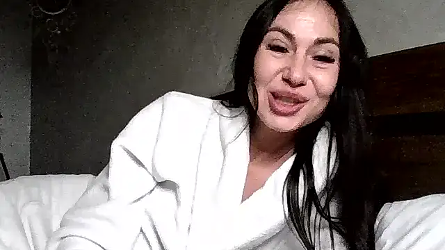 JulianaGold1's cam snapshot